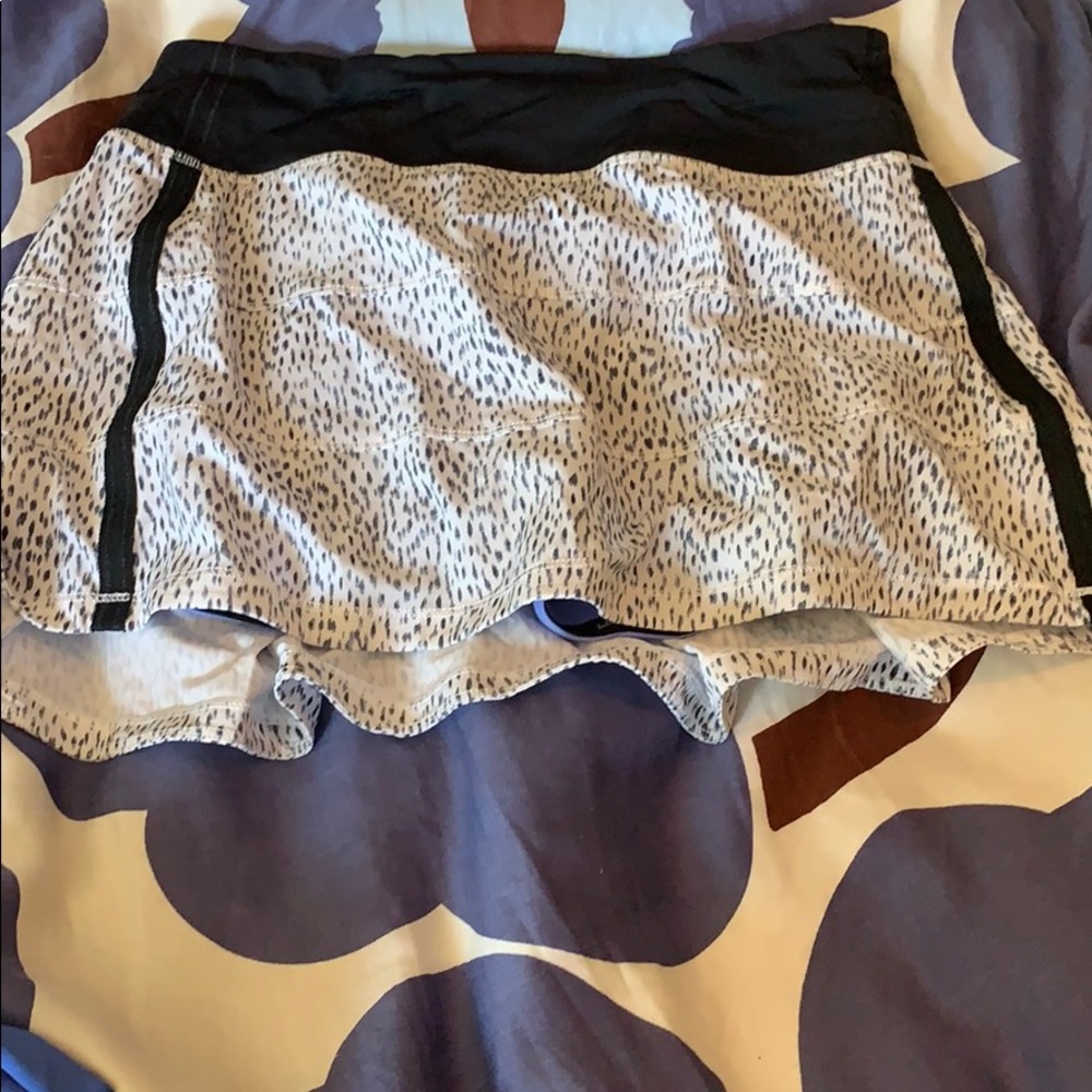 Lululemon running skirt sx 6